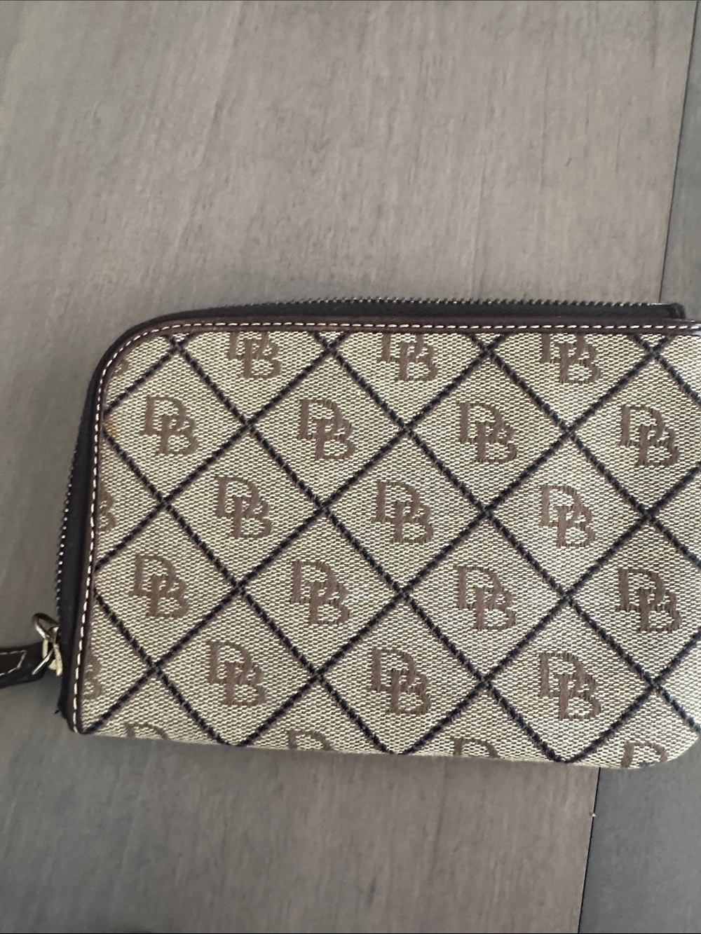 Bundle Dooney & Bourke 2 wristlets & 1 Kisslock pouch - Picture 11 of 12